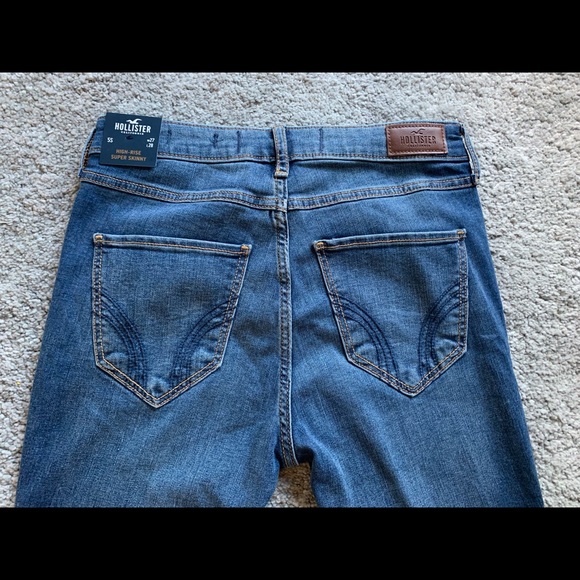 Hollister High-Rise Super Skinny Jeans - Picture 7 of 8